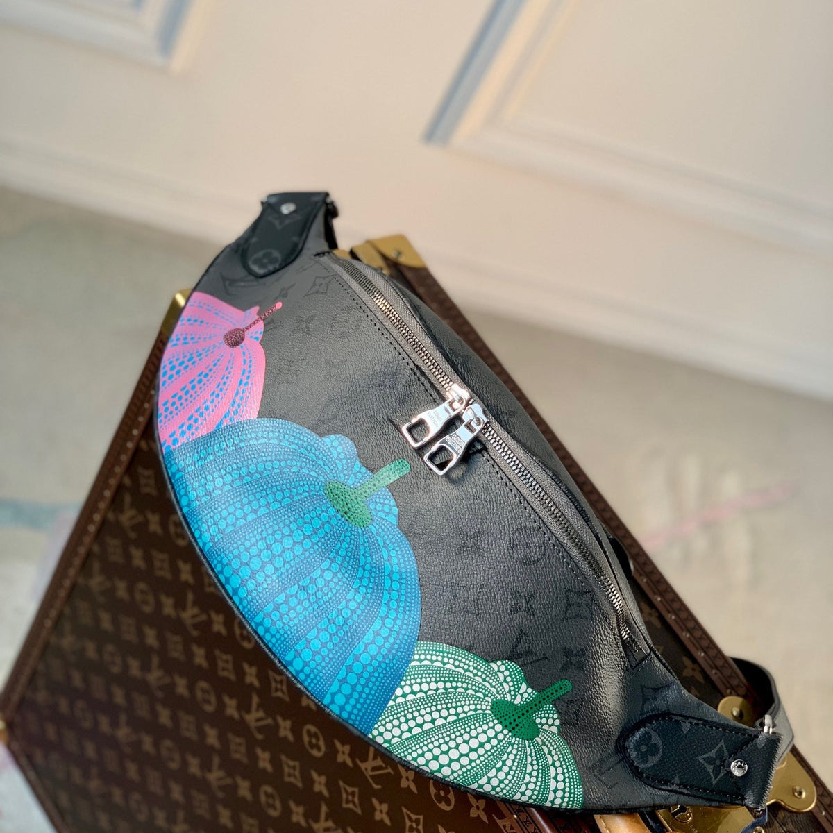 Louis Vuitton Bags? Louis Vuitton Lou Discovery Bumbag Luxury Designer Leather Handbag