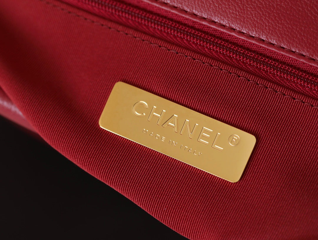 Chanel Wallets? Chanel 19 Bag Compact Luxury Card Wallet