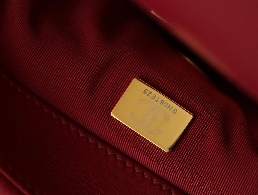 Chanel Wallets? Chanel 19 Bag Compact Luxury Card Wallet