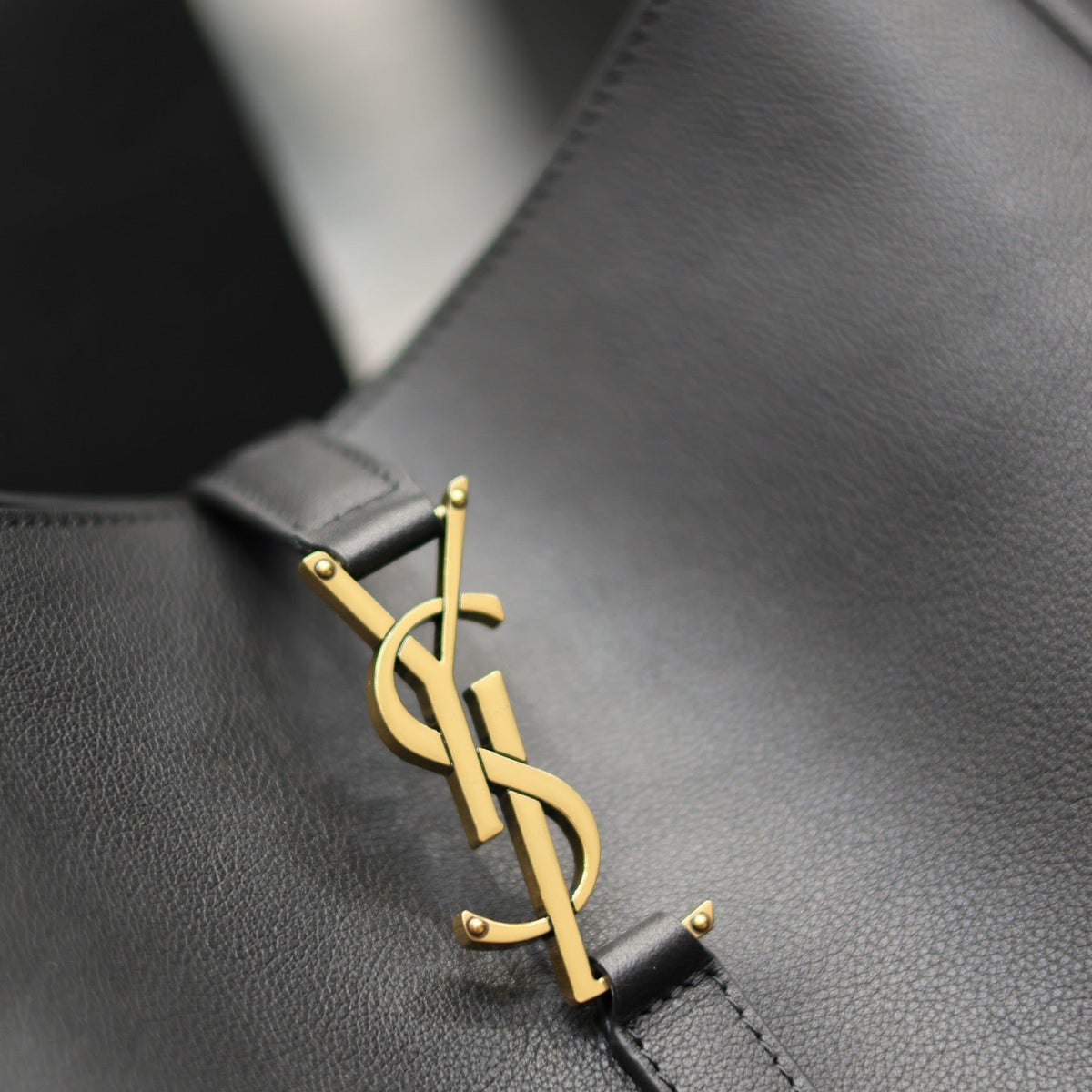 Saint Laurent Accessories? Saint Laurent Large Le 5 À 7 Supple In Smooth Leather Luxury Designer Fashion Accessory