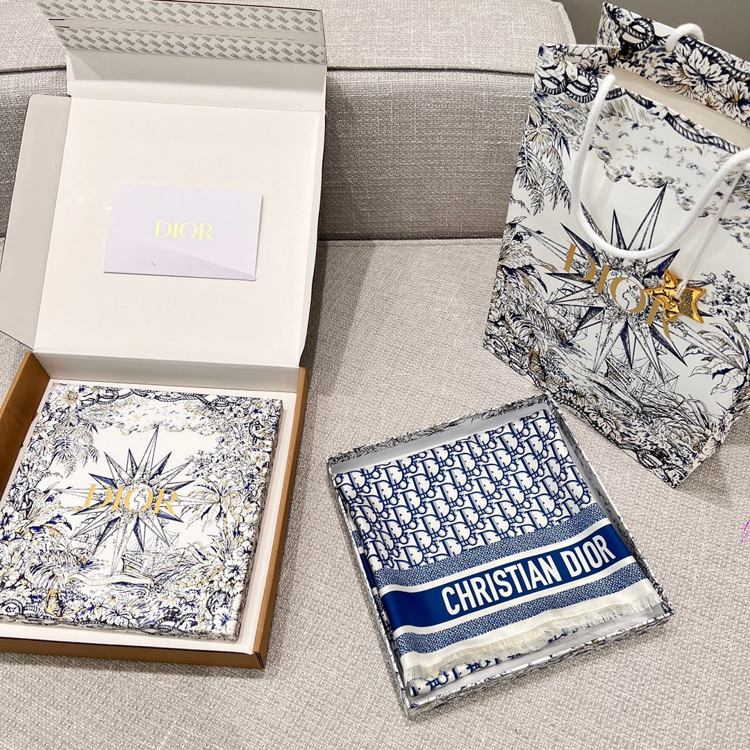 Dior Accessories? Dior Scarve Luxury Designer Fashion Accessory
