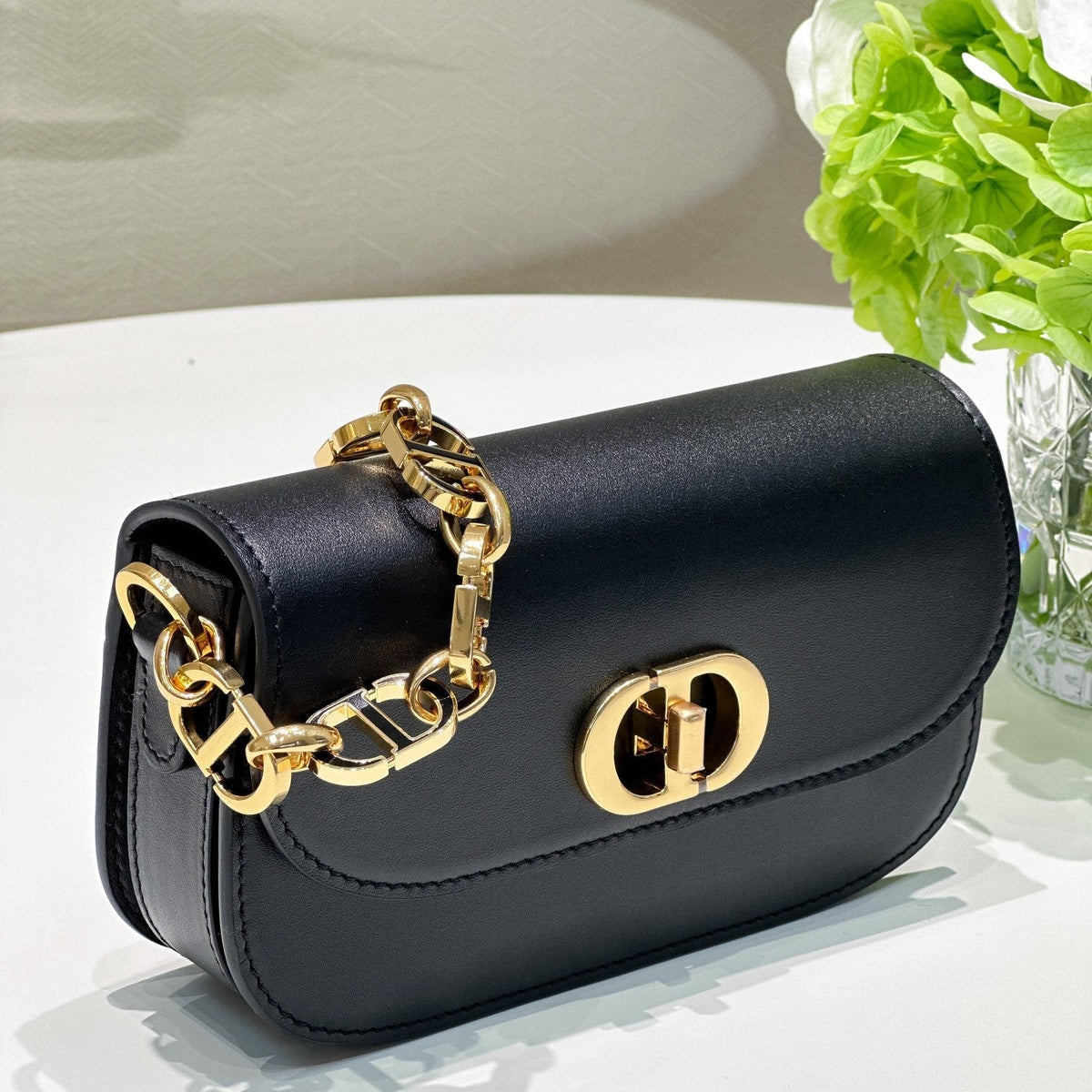 Dior Wallets? Dior Small 30 Montaigne Avenue Bag Elegant Everyday Leather Wallet