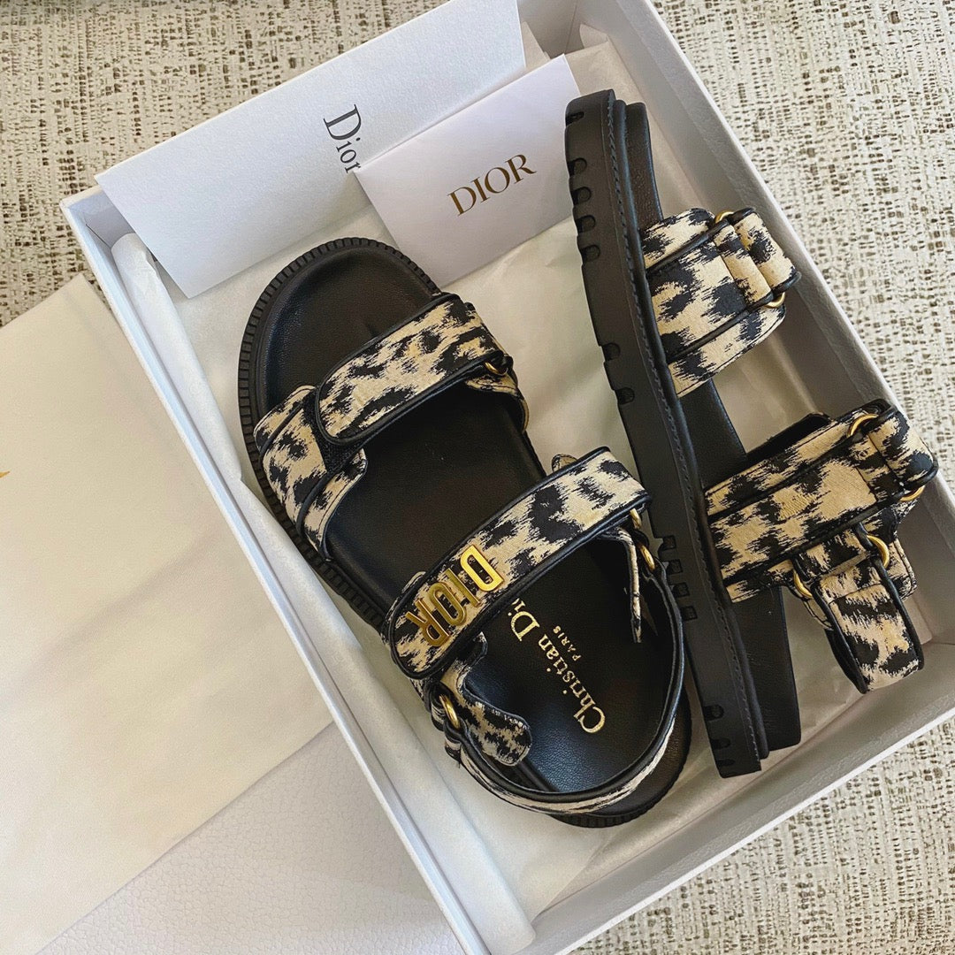 Dior Shoes? Dior Sandals Premium Designer Casual Shoes