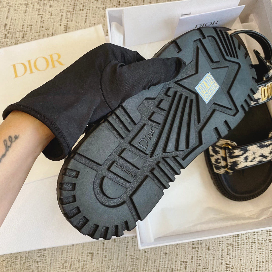 Dior Shoes? Dior Sandals Premium Designer Casual Shoes