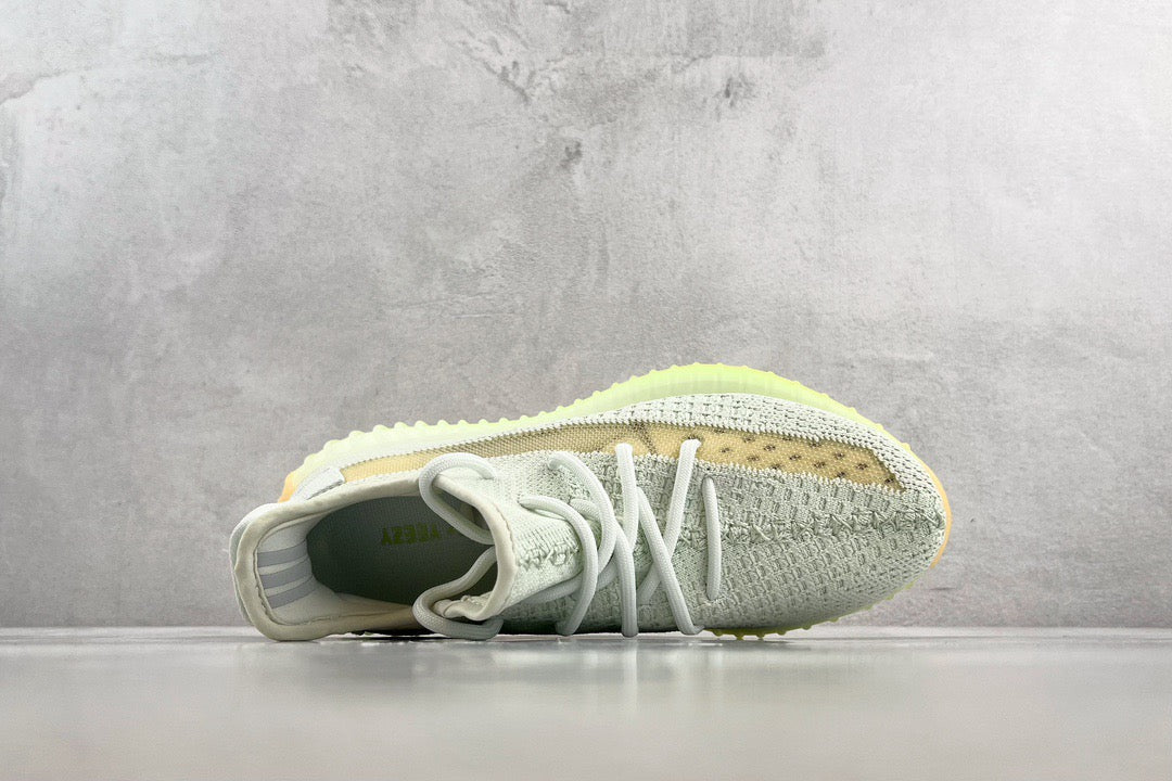YEEZY Shoes? Yeezy Boost 350 V2 Luxury Lifestyle Designer Footwear