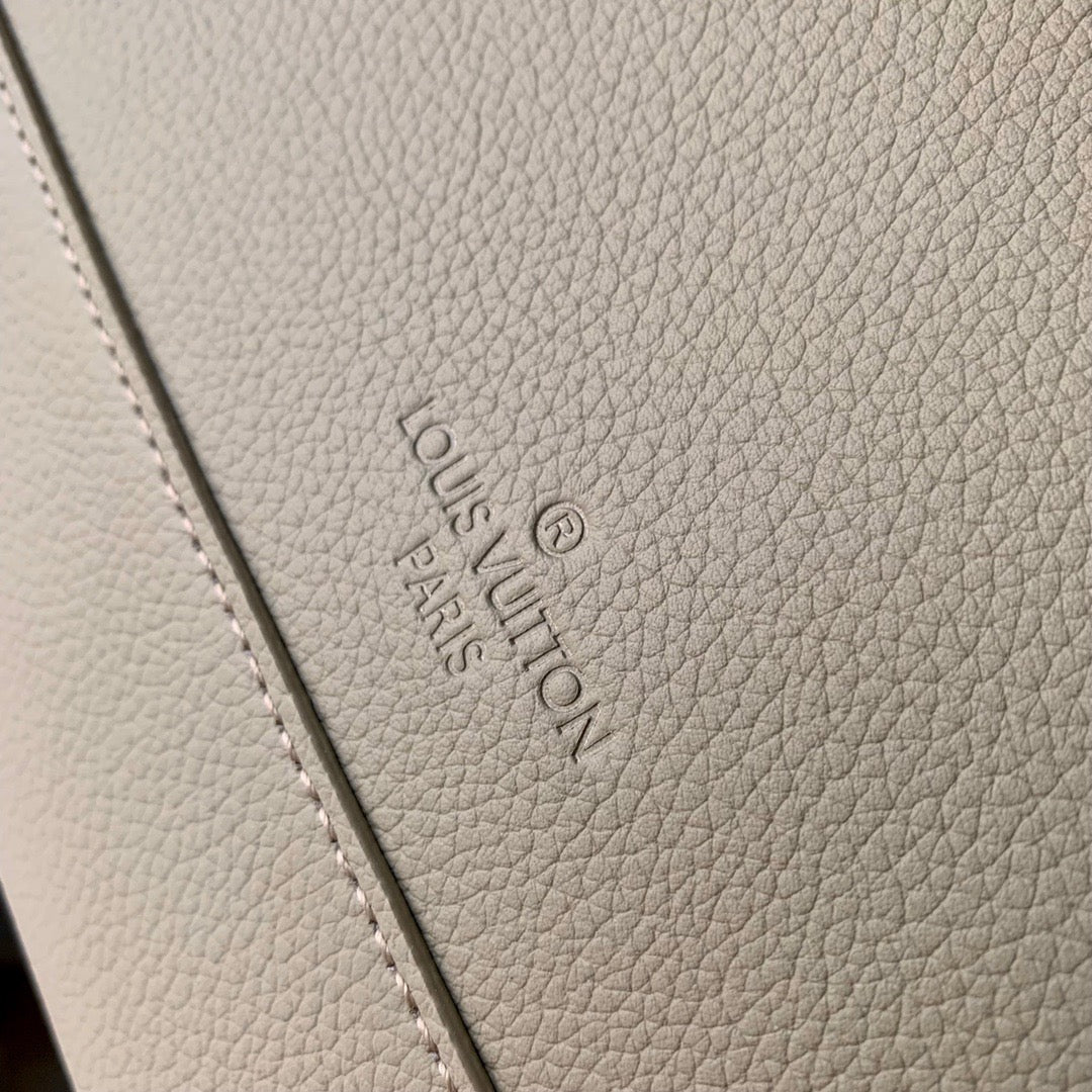 Louis Vuitton Wallets? Louis Vuitton Lou Takeoff Messenger Bag Compact Luxury Card Wallet