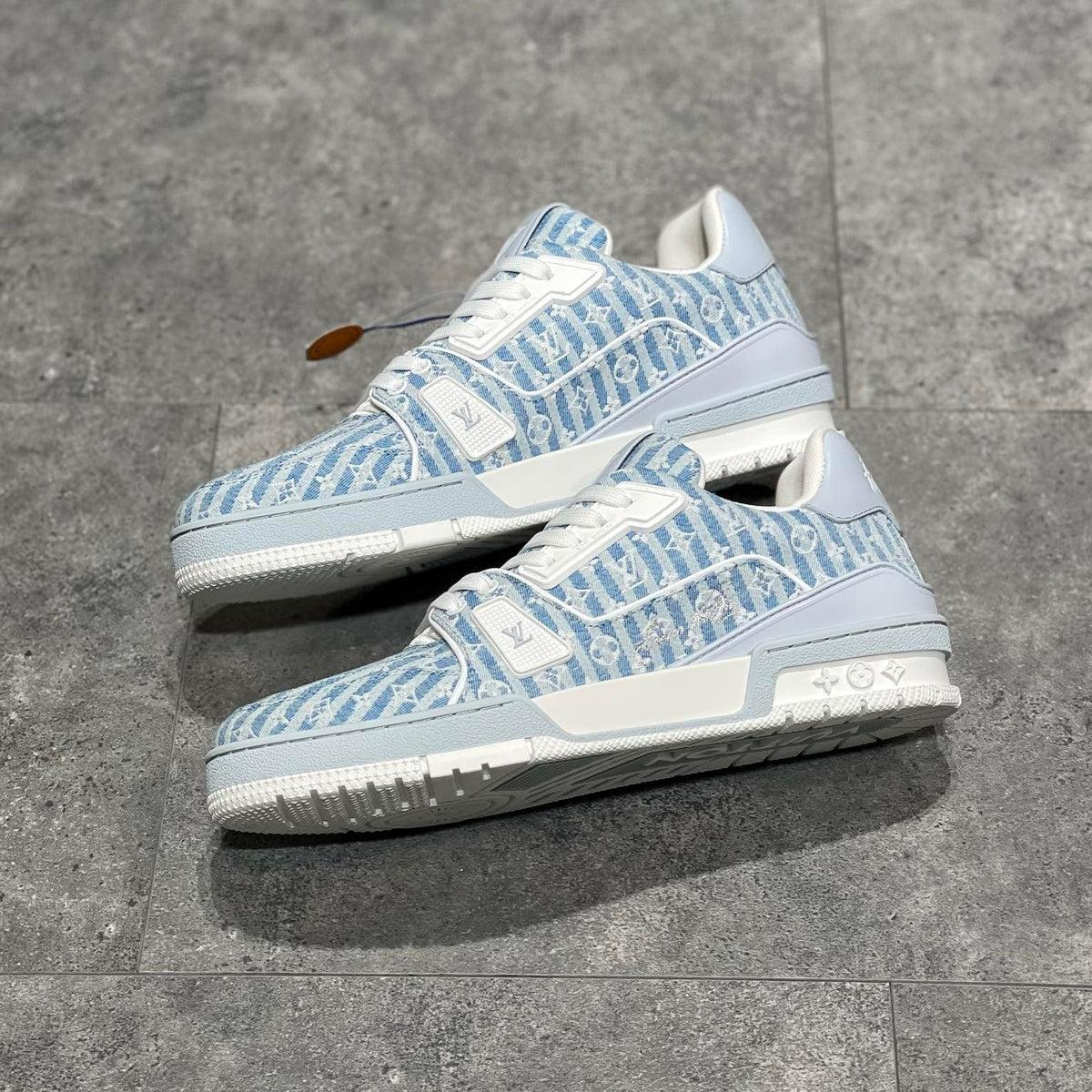Louis Vuitton Shoes? Louis Vuitton Lou Trainers Premium Designer Casual Shoes
