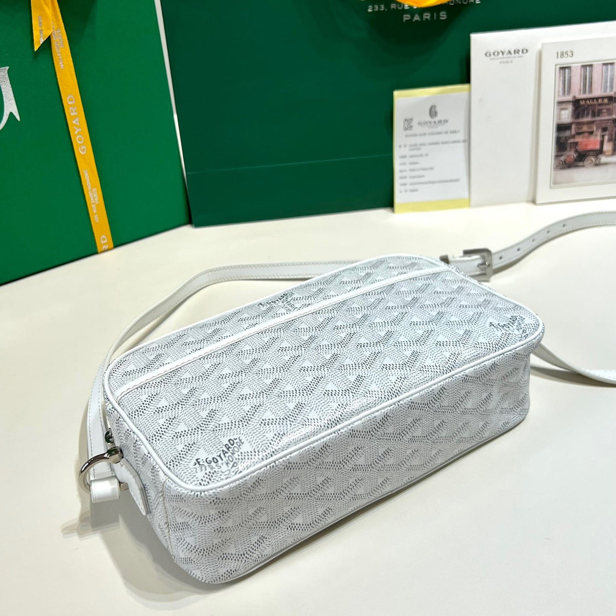 Wallets? Goya Cap Vert Bag Compact Luxury Card Wallet