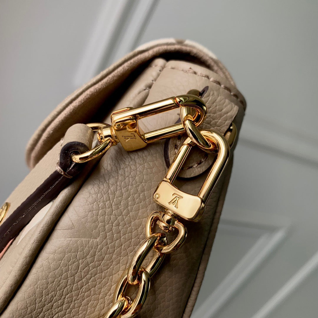 Louis Vuitton Wallets? Louis Vuitton Lou Ivy Wallet On Chain Bag Elegant Everyday Leather Wallet