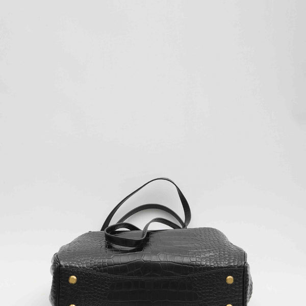 Balenciaga shoulder bags side profile designer luxury fashion