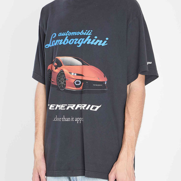 Balenciaga premium tee shirts detail and craftsmanship close-up