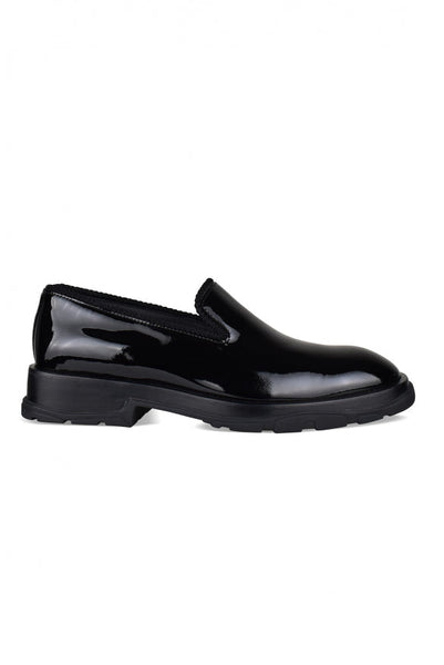 Alexander McQueen Shoes? Alexander Mcqueen Men Slip-On Tread Loafers Luxury Lifestyle Designer Footwear