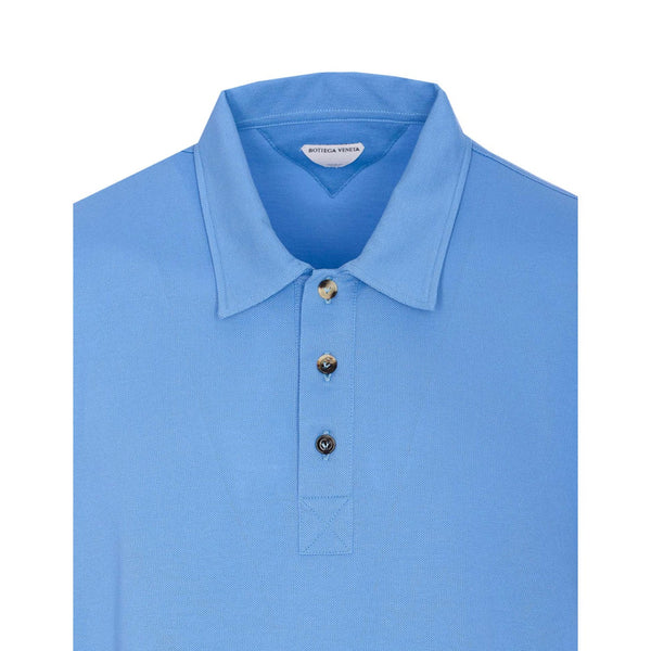 Close-up of Bottega Veneta tee shirts hardware and fine stitching