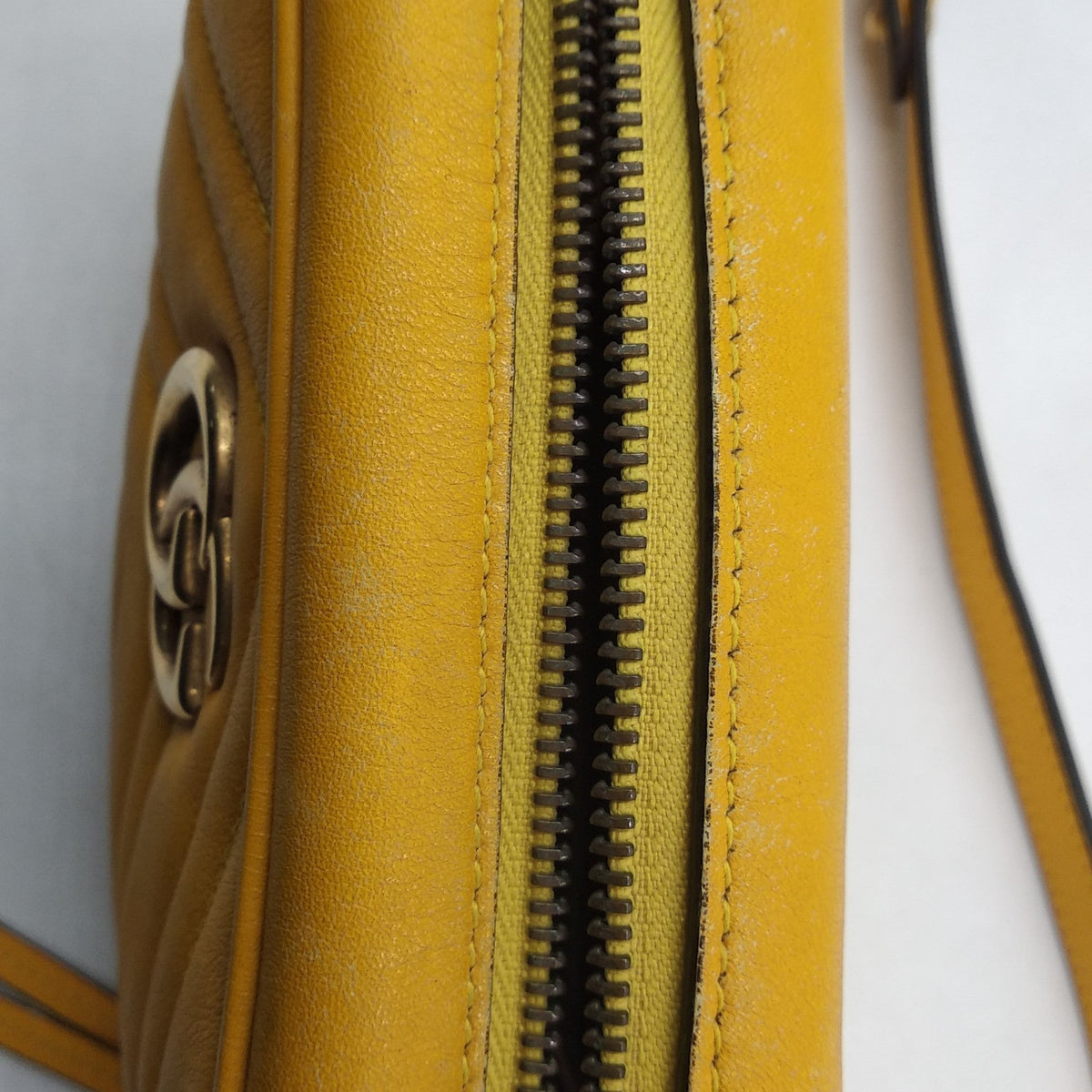 Mini premium bags detail and craftsmanship close-up