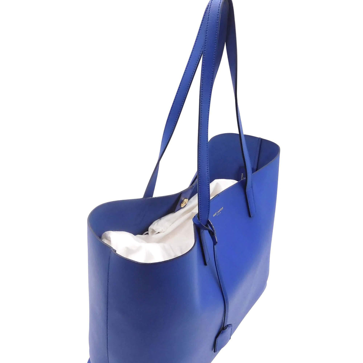 E/W premium bags detail and craftsmanship close-up