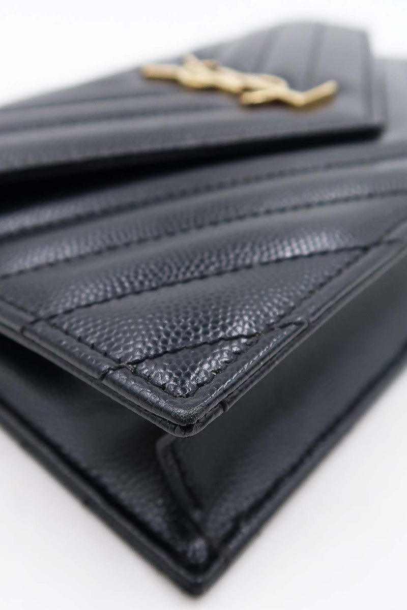 Envelope premium bags detail and craftsmanship close-up
