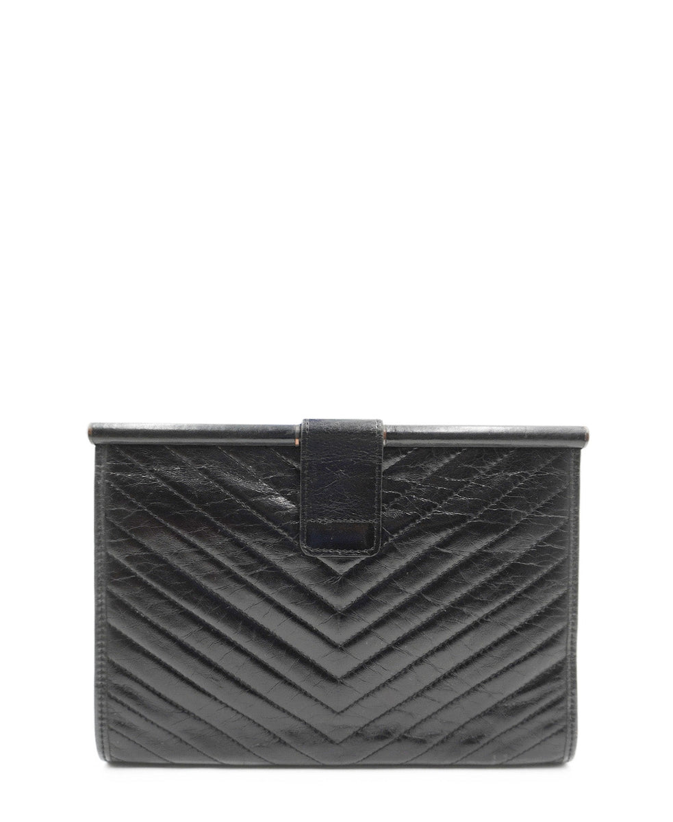 Close-up of Leather bags hardware and fine stitching