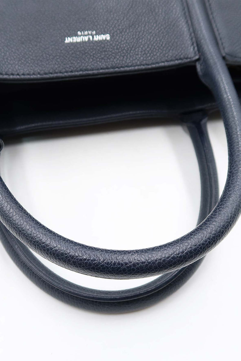 Medium bags lifestyle shot premium designer piece