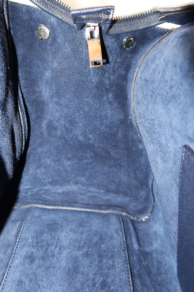 Medium bags lifestyle shot premium designer piece