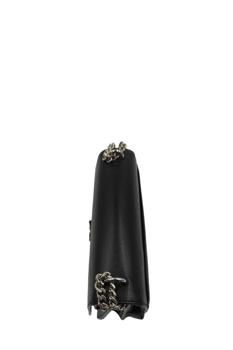 Close-up of Medium bags hardware and fine stitching