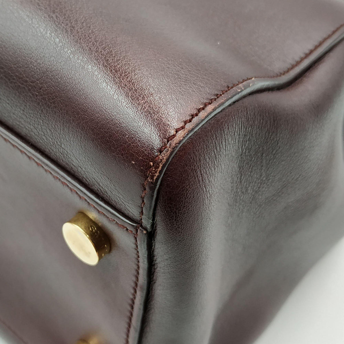 Moujik premium bags detail and craftsmanship close-up