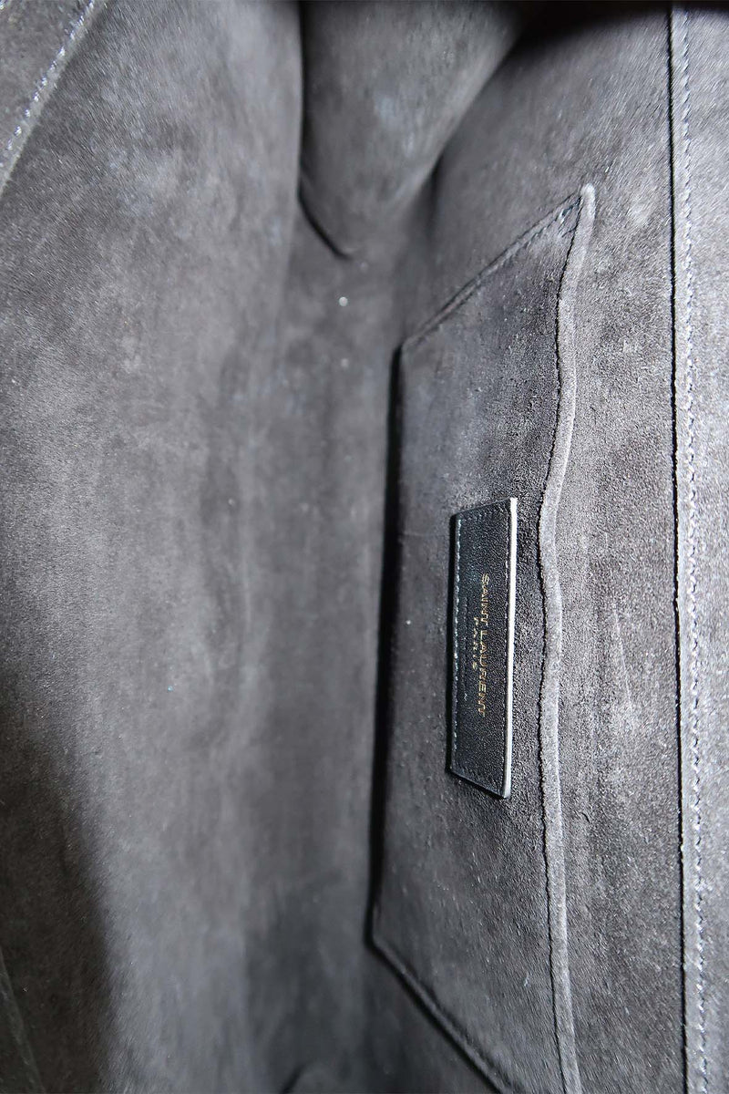 Cabas premium bags detail and craftsmanship close-up
