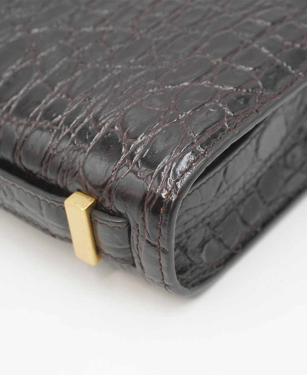 Croco premium bags detail and craftsmanship close-up