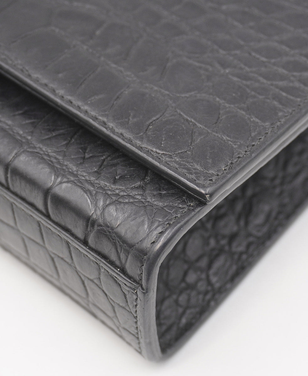 Medium premium bags detail and craftsmanship close-up