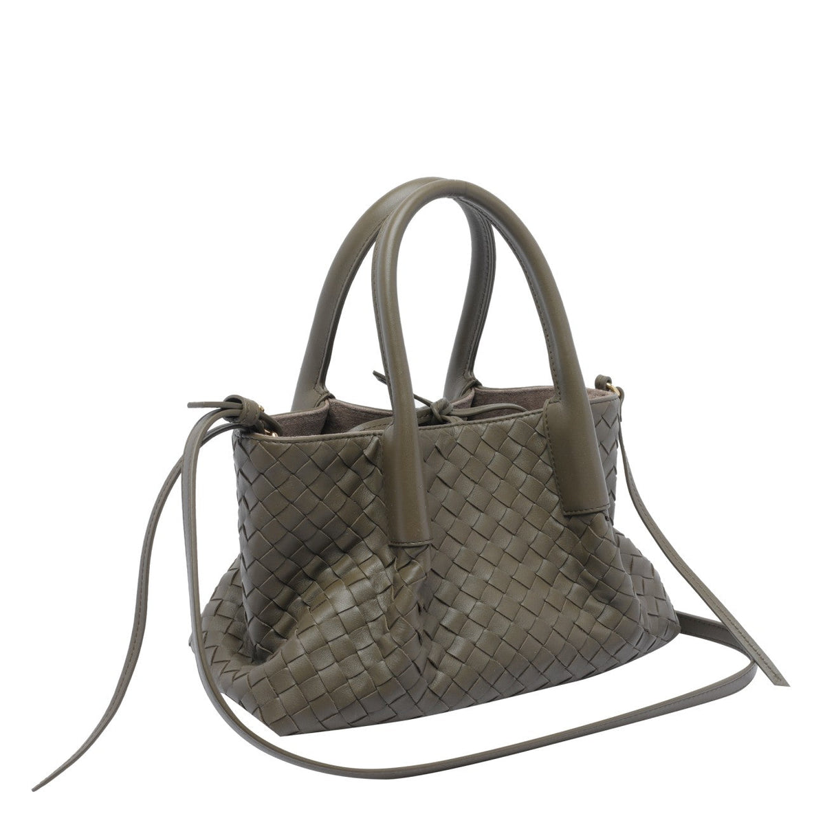 Bottega Veneta premium totes detail and craftsmanship close-up