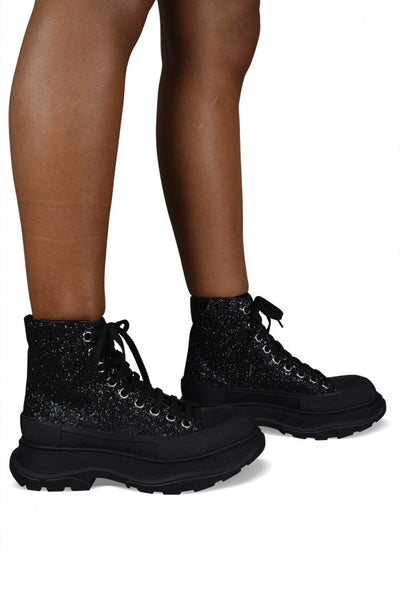 Alexander McQueen Shoes? Alexander Mcqueen Women Sneakers Tread Slick Comfortable Everyday Designer Shoes