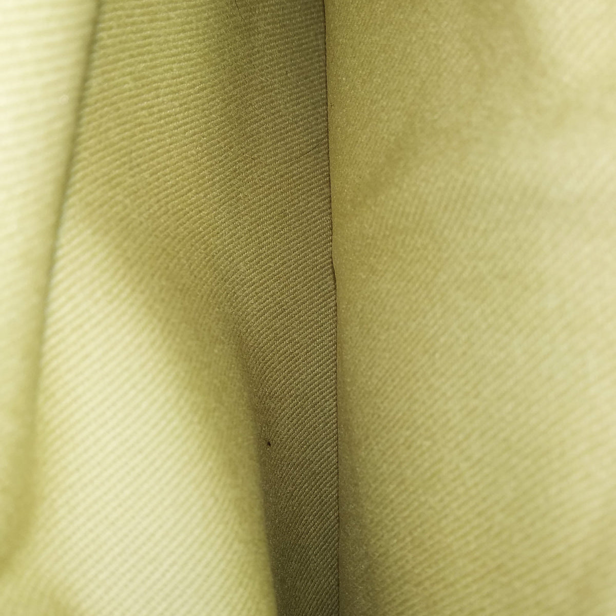 Close-up of Medium bags hardware and fine stitching