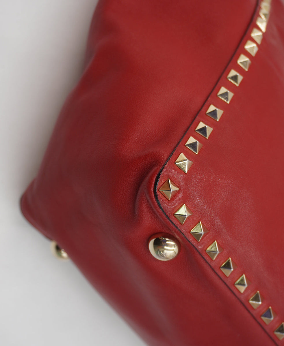 Medium bags side profile designer luxury fashion