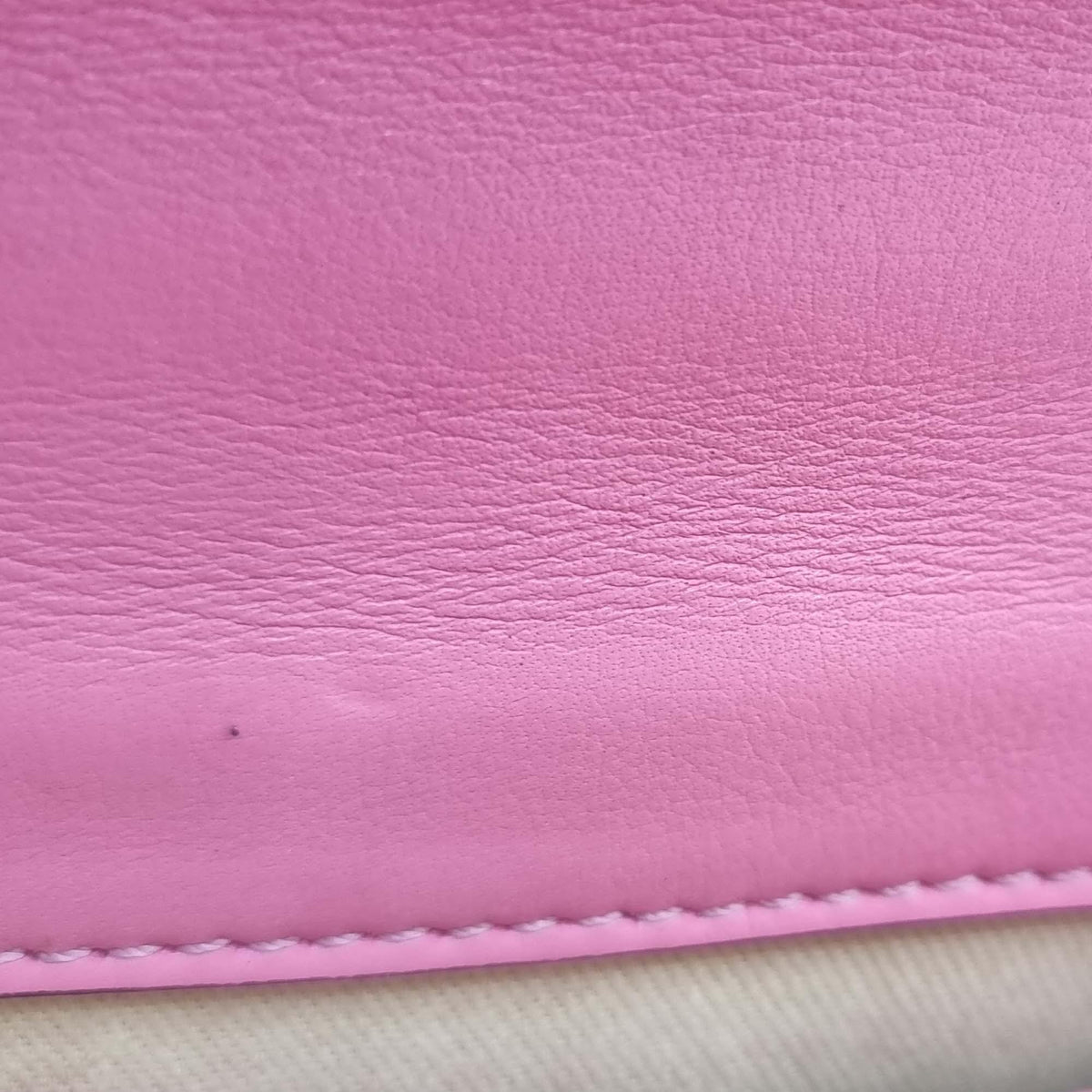Mini premium bags detail and craftsmanship close-up